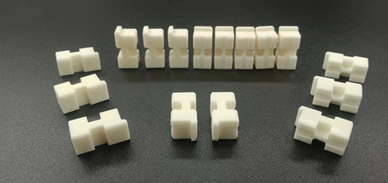 パーソナライズされた工業用アルミナセラミック精密構造部品