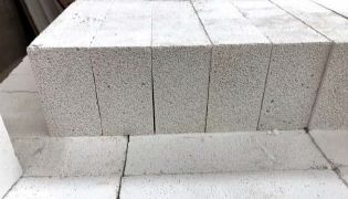 軽量 な 密度 を 超える 断熱 ブロック