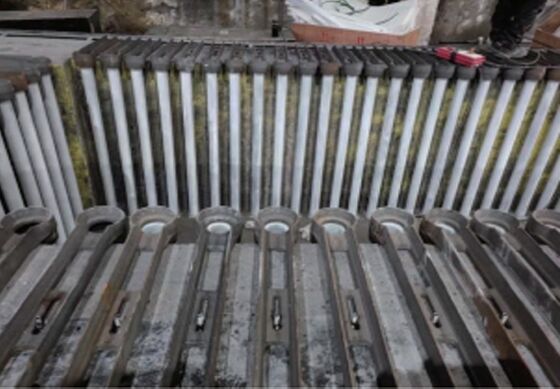 1500℃の最高使用温度、耐食性、高熱効率を備えたSiC発熱体、工業用キルン向け