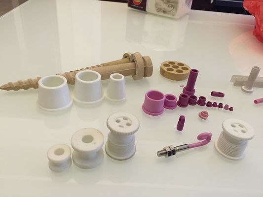 99%のAl2O3技術的な陶磁器の部品