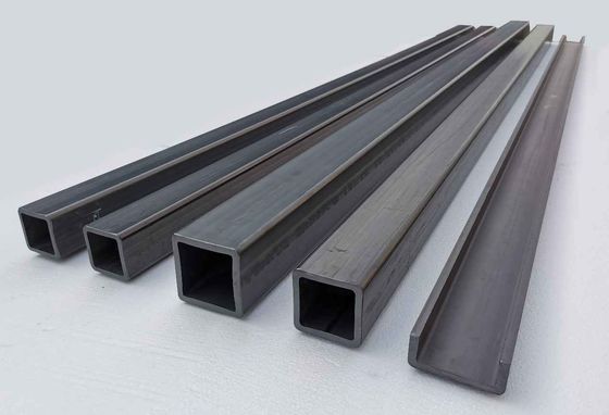 炉の家具のための黒い炉の炭化ケイ素の管2000mmの長さ