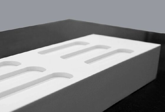 CMM 空気浮遊ガイドレール Z軸