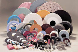 黒い炭化ケイ素POWDEの重なり合い、磨く担保付きの研摩用具